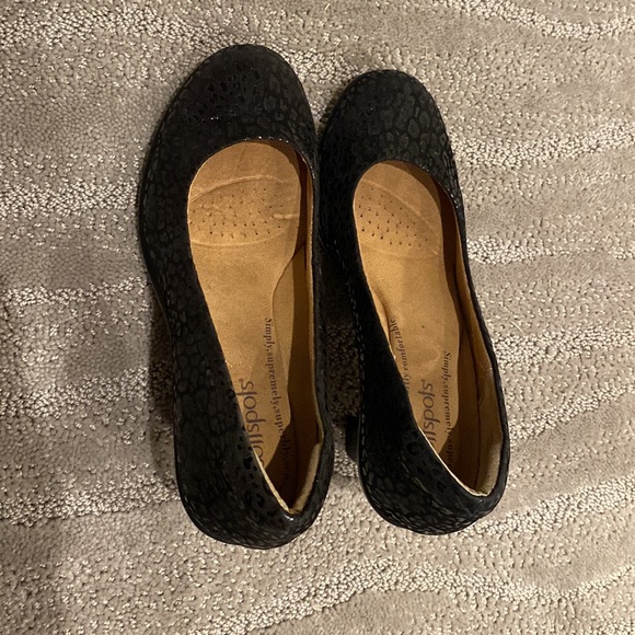 Softspot black on black leopard print low heel pump size 7.5W VGUC - Picture 3 of 4